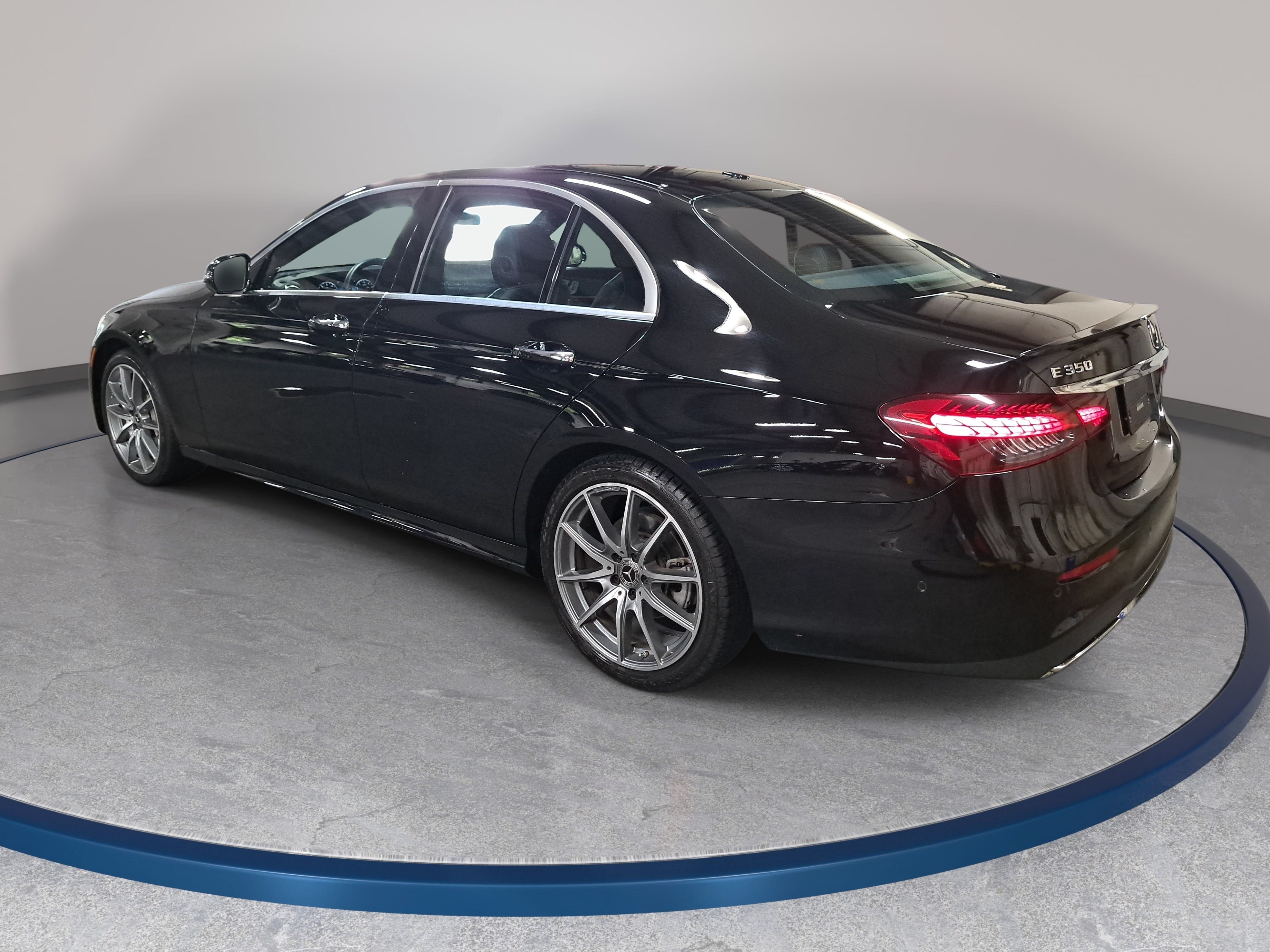 Used 2021 Mercedes-Benz E 350 4MATIC Sedan image 7