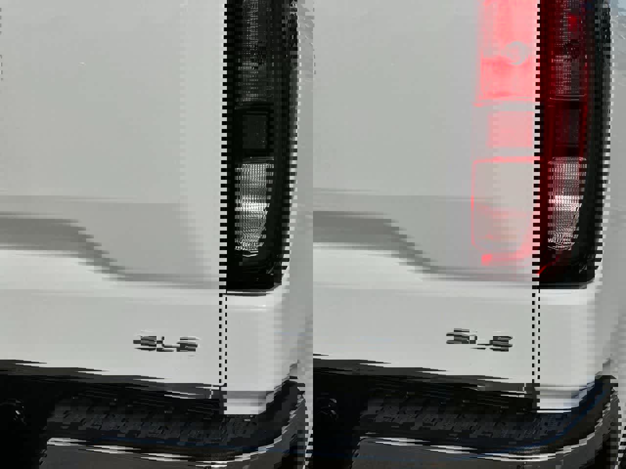 Used 2025 GMC Sierra 1500 SLE image 33