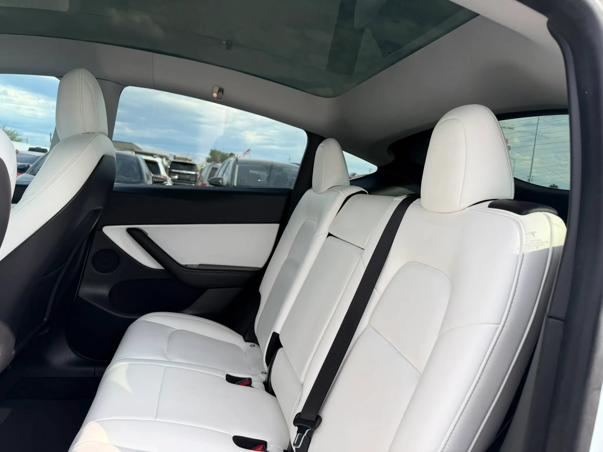 Used 2020 Tesla Model Y Performance AWD/4WD image 25