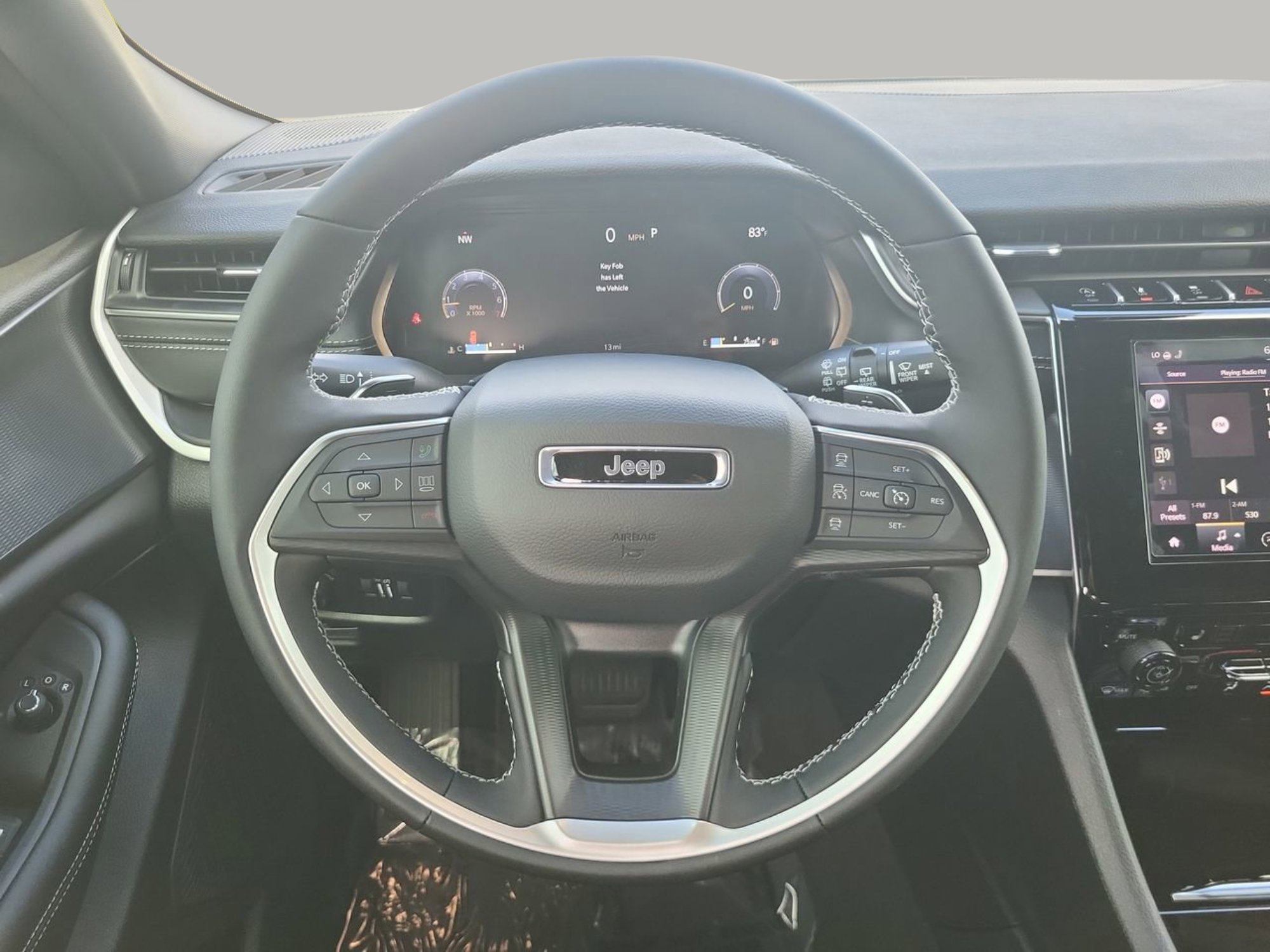 New 2025 Jeep Grand Cherokee L Altitude image 29