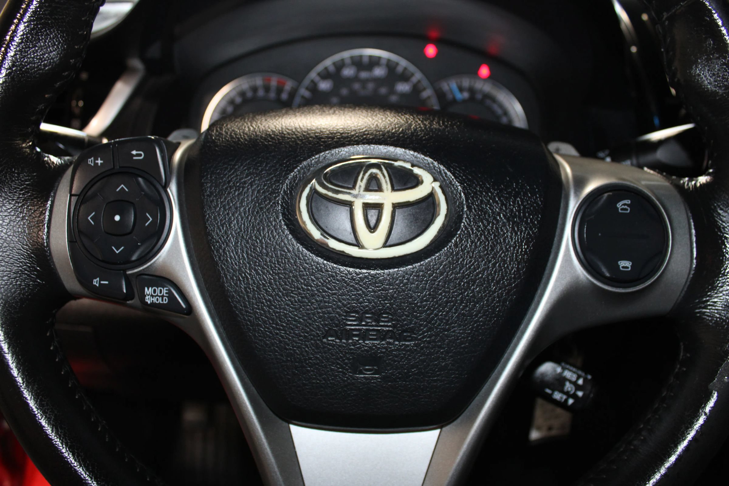 Used 2012 Toyota Camry SE FWD image 18