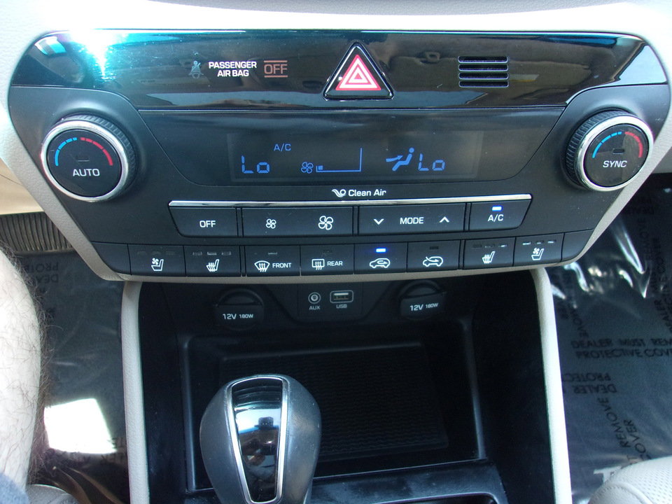 Used 2016 Hyundai Tucson Limited w/ Option Group 03 image 18