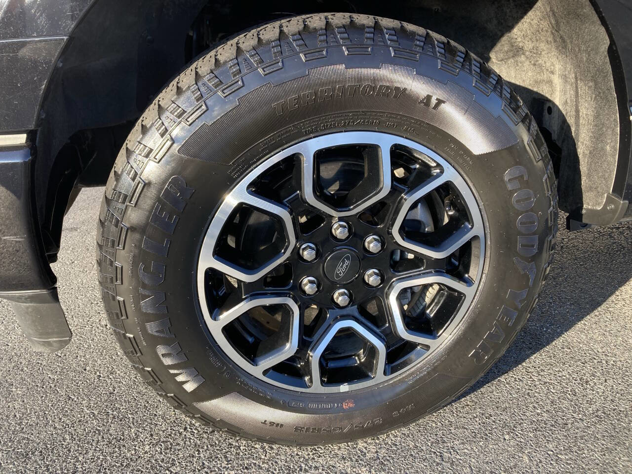 Used 2023 Ford F150 XLT w/ Equipment Group 302A High image 11