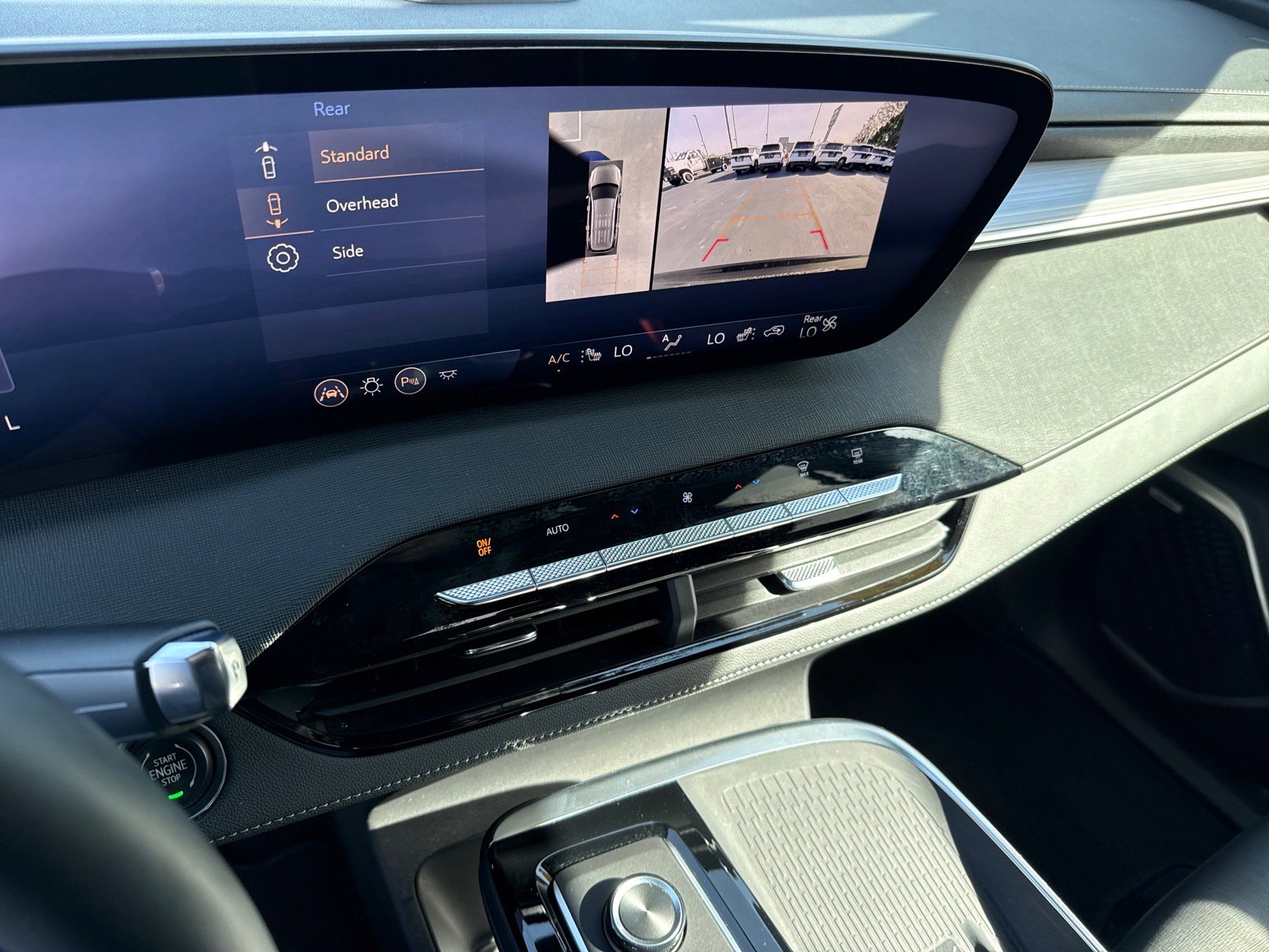 Used 2025 Buick Enclave Preferred image 18