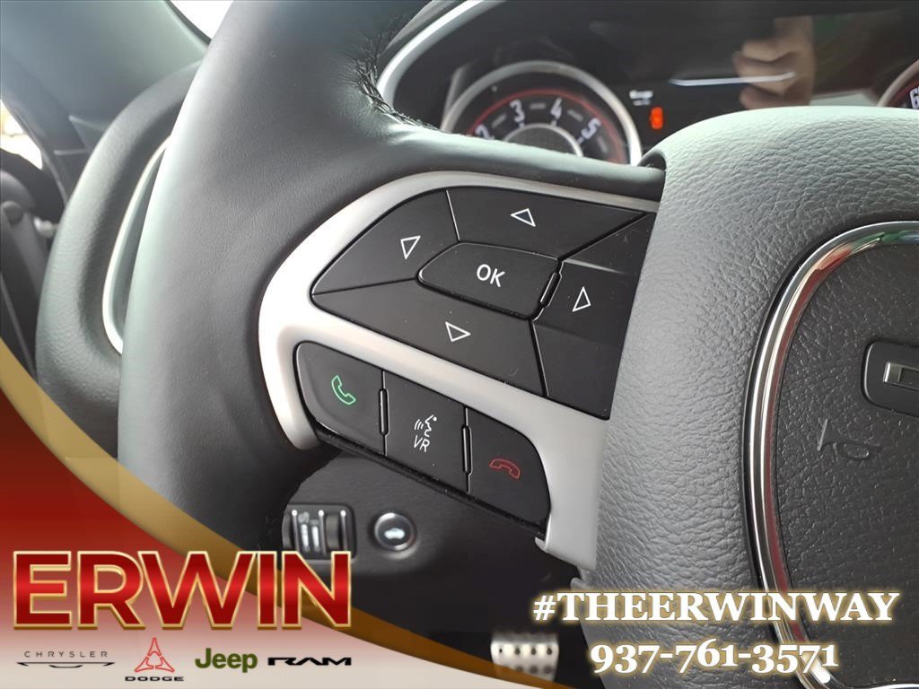 Used 2015 Dodge Challenger R/T Plus RWD image 18