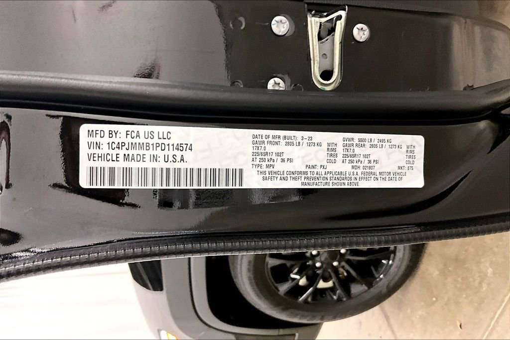 Used 2023 Jeep Cherokee Altitude Lux AWD/4WD image 19