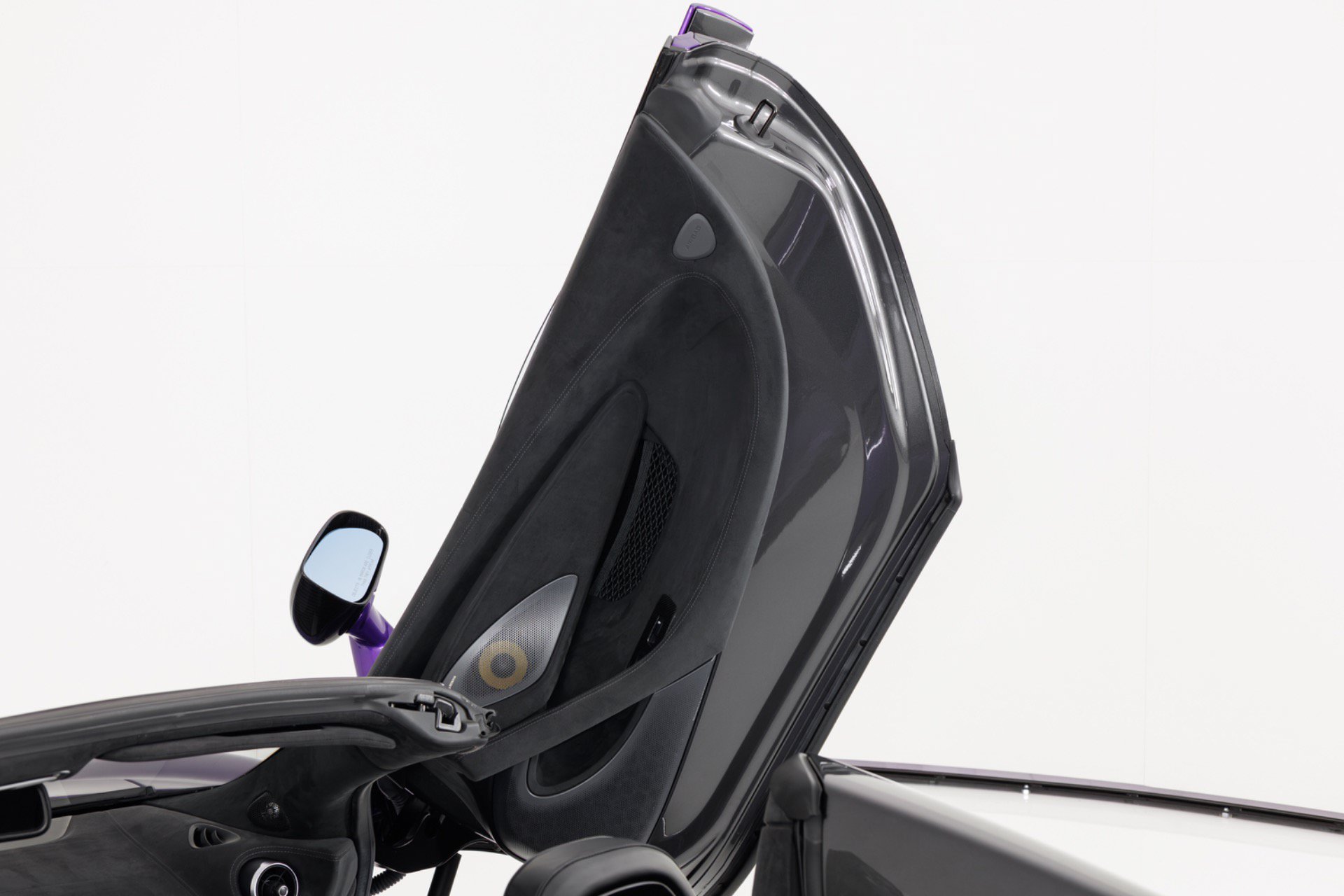 Used 2020 McLaren 600LT Spider RWD image 48