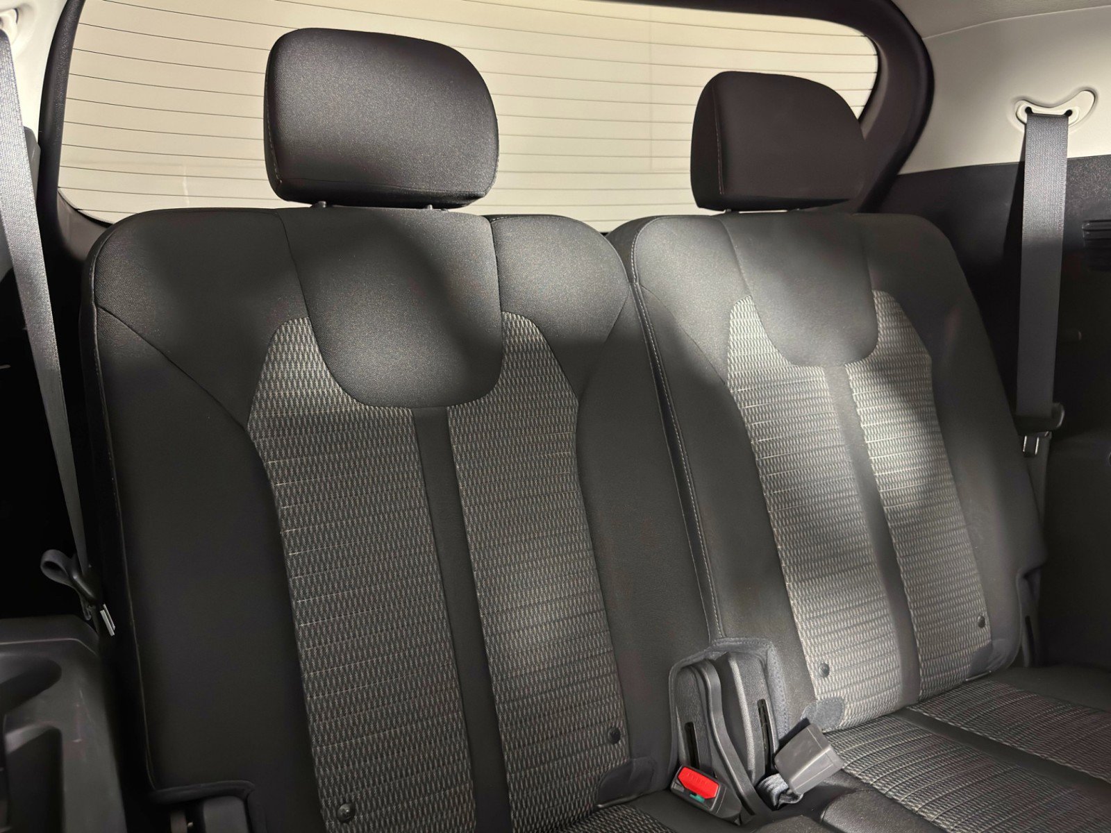 Used 2022 Kia Sorento LX FWD image 34
