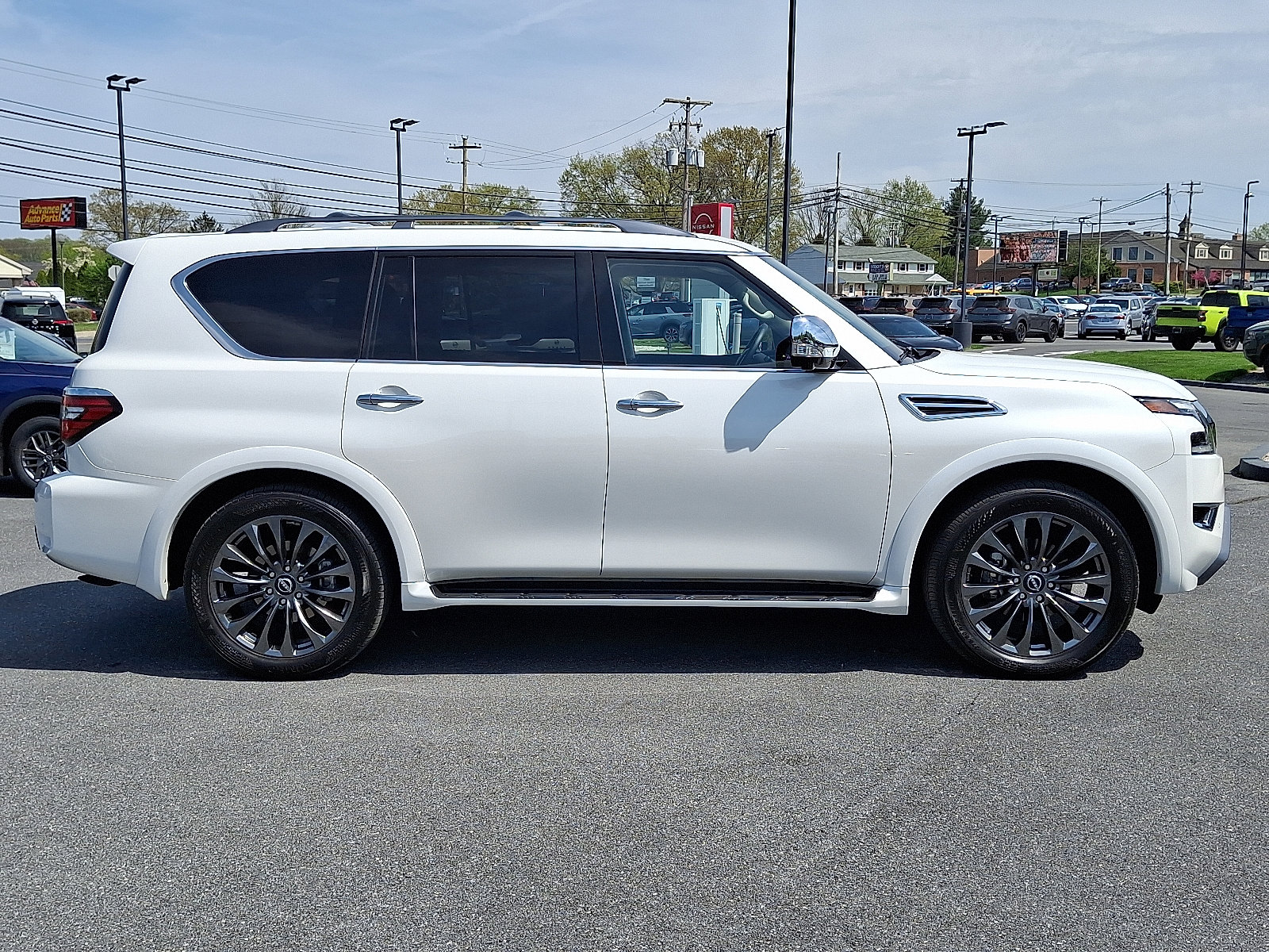 Certified 2024 Nissan Armada Platinum w/ Captain's Chairs Package image 9