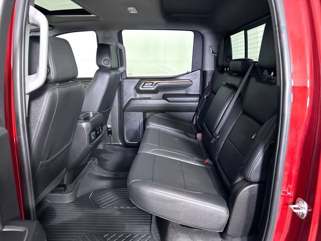 Used 2025 Chevrolet Silverado 1500 LT Trail Boss w/ Convenience Package II AWD/4WD image 26