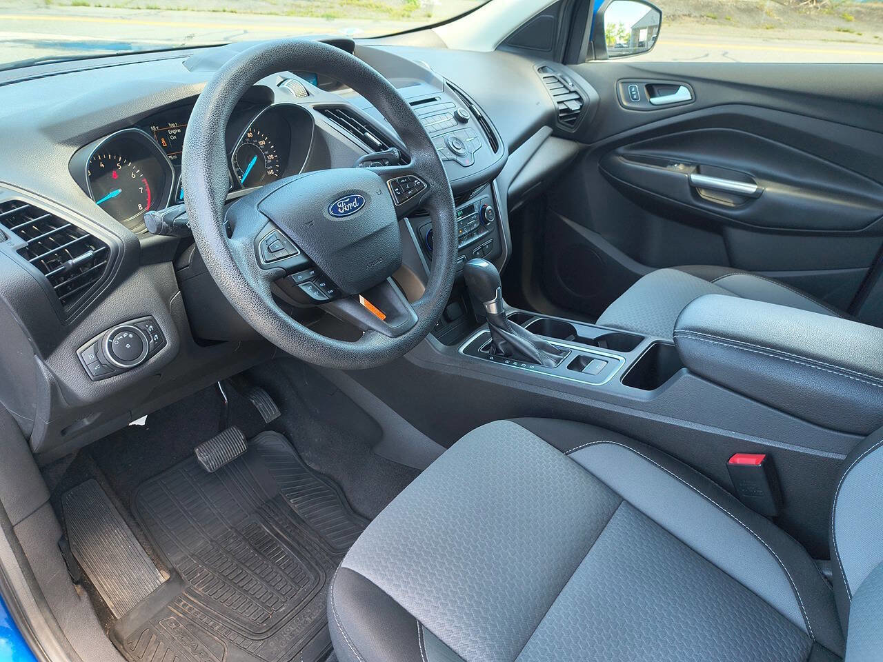 Used 2017 Ford Escape SE AWD/4WD image 9