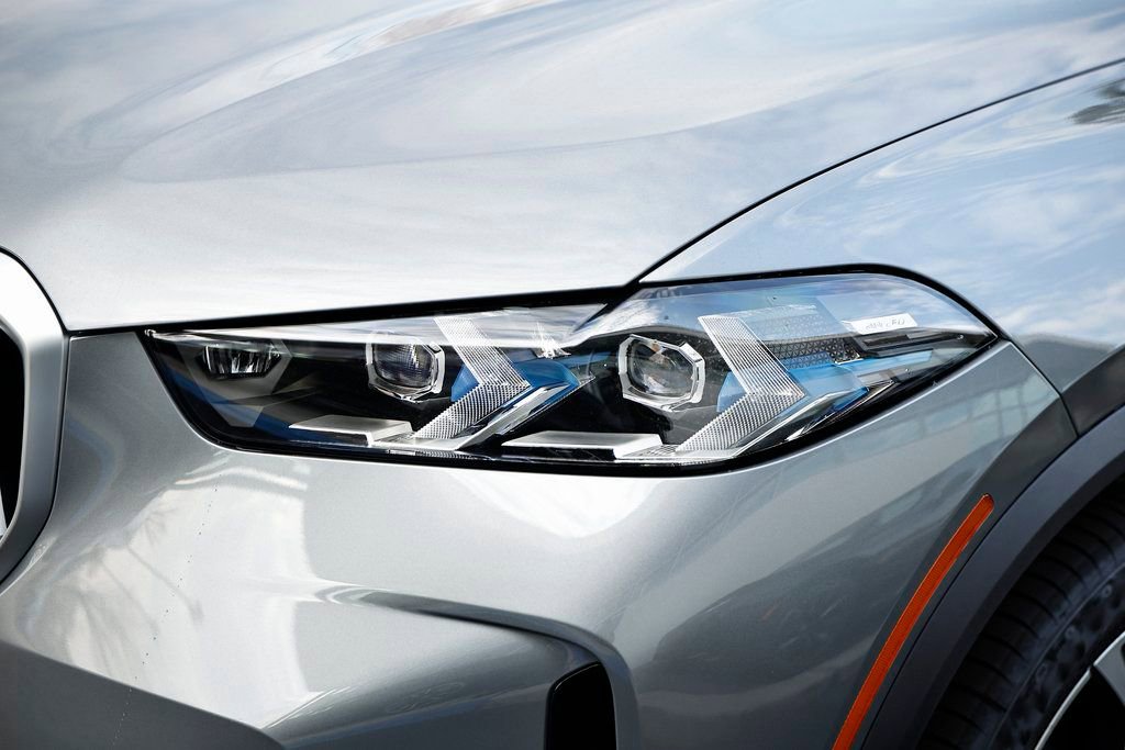 New 2026 BMW X5 xDrive40i w/ Executive Package image 12