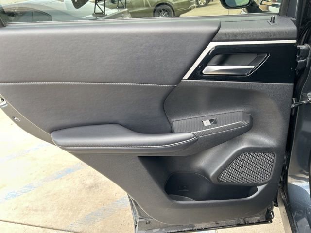 Used 2024 Mitsubishi Outlander SE image 17