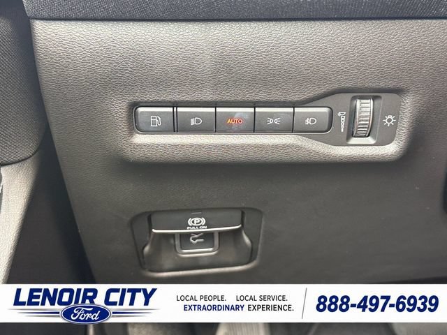 Used 2026 Jeep Cherokee Laredo AWD/4WD image 19
