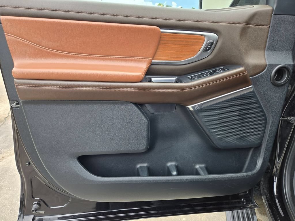Used 2025 Ford Expedition Max King Ranch AWD/4WD image 13