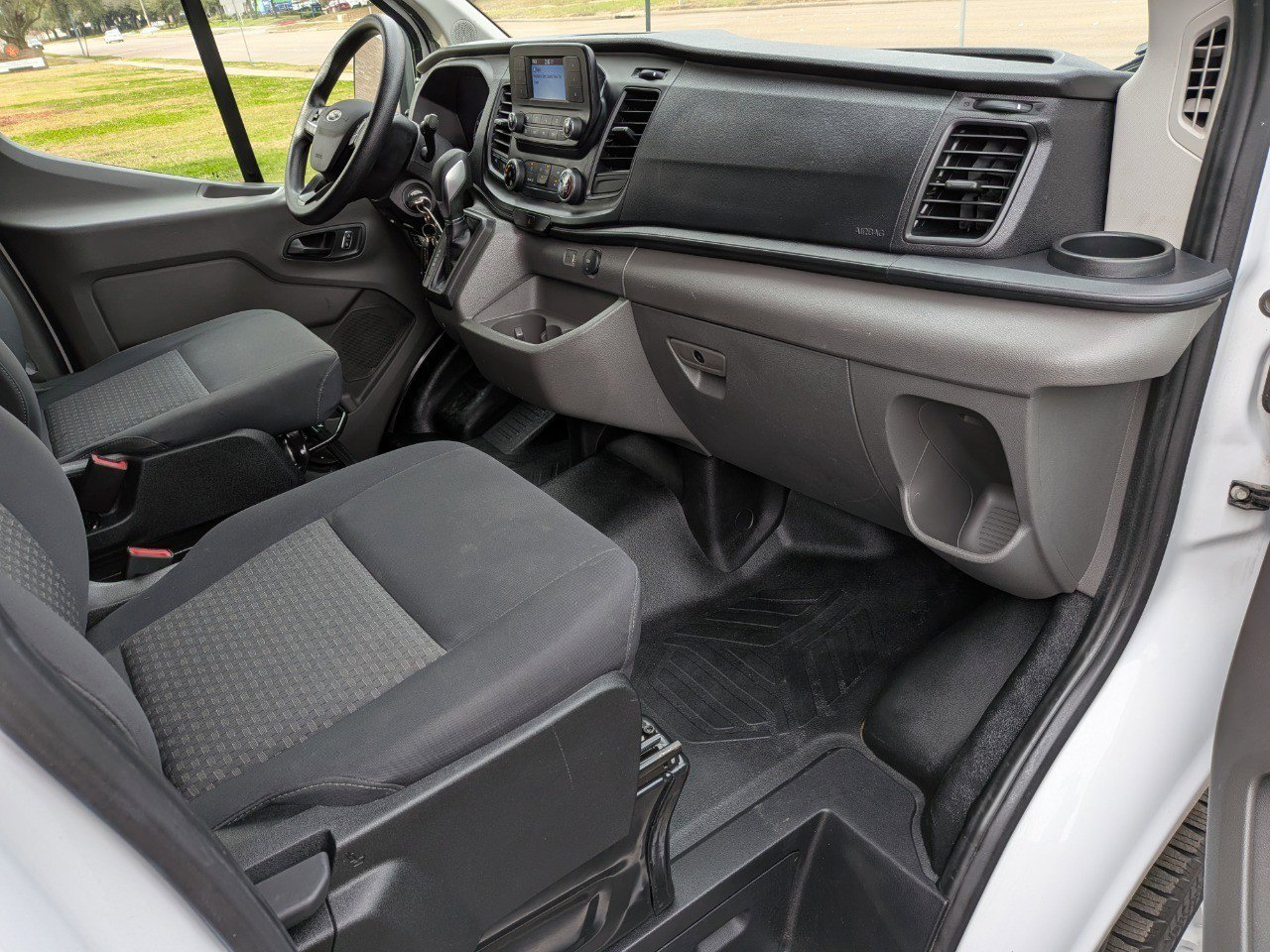 Used 2024 Ford Transit 250 w/ Exterior Upgrade Package image 14