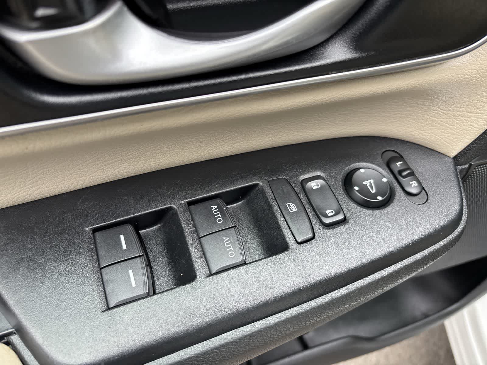 Used 2022 Honda CR-V EX image 9