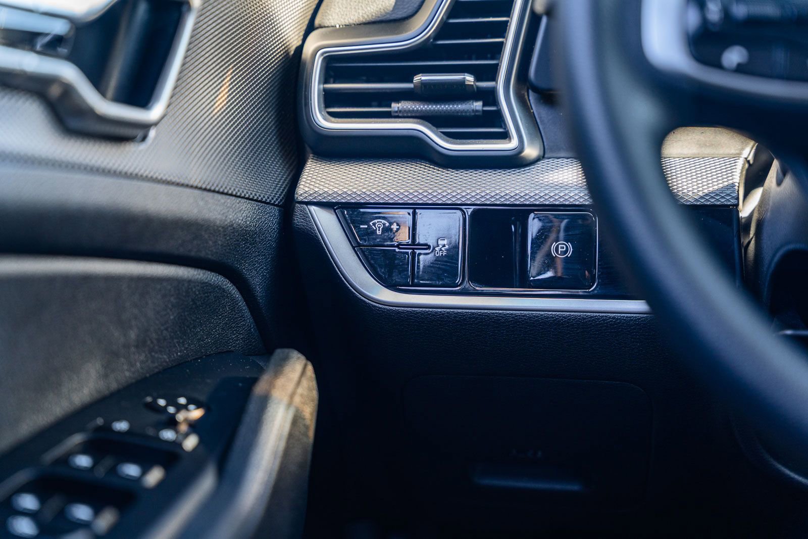 Used 2023 Kia Sportage LX image 24