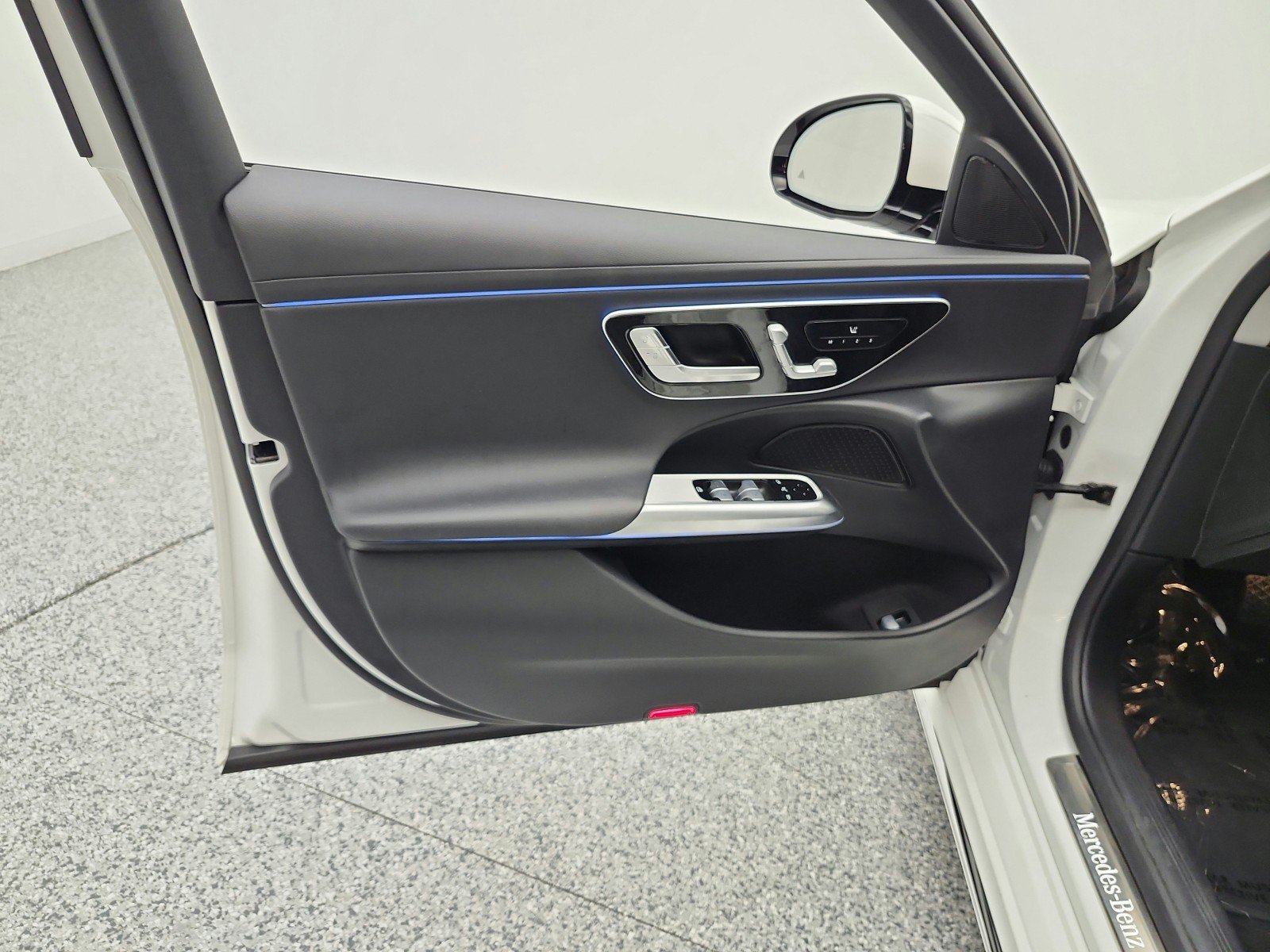 Used 2025 Mercedes-Benz E 350 Sedan w/ Winter Package image 15