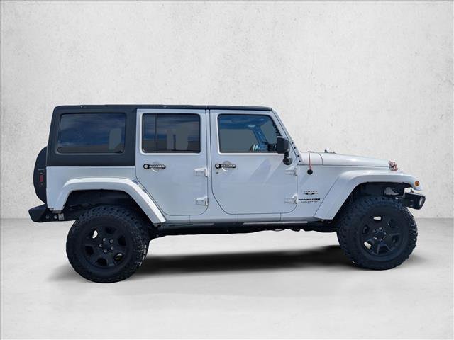 Used 2018 Jeep Wrangler Unlimited Sahara w/ Trailer Tow Group AWD/4WD image 4