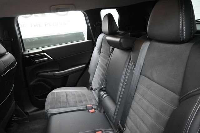 Used 2024 Mitsubishi Outlander SE FWD image 21