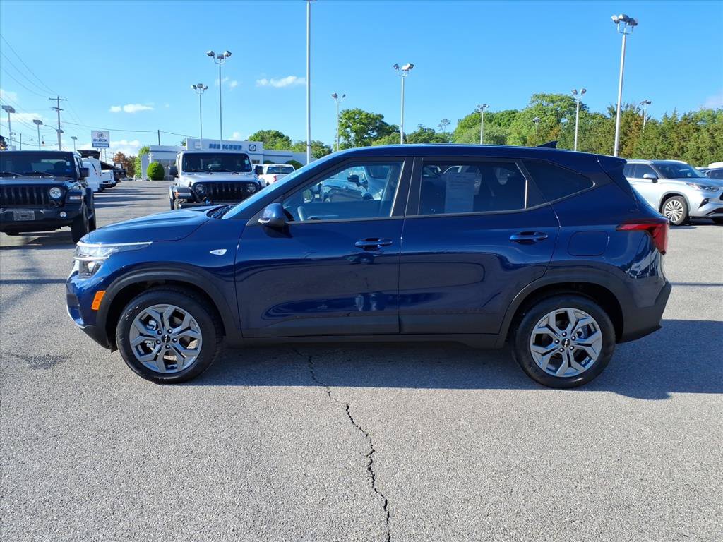 Used 2026 Kia Seltos LX FWD image 7