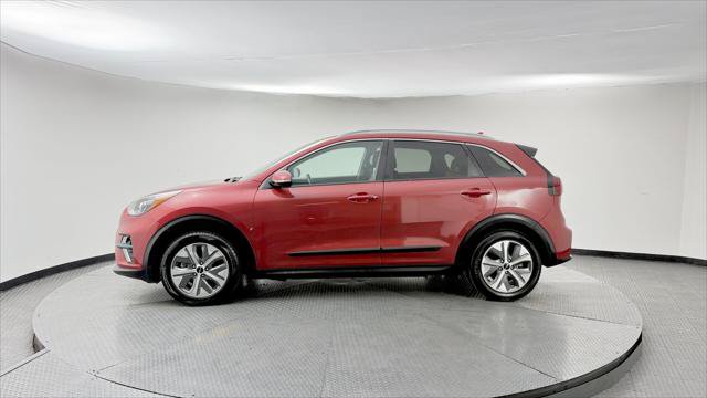 Used 2022 Kia Niro EX w/ Cold Weather Package FWD image 3