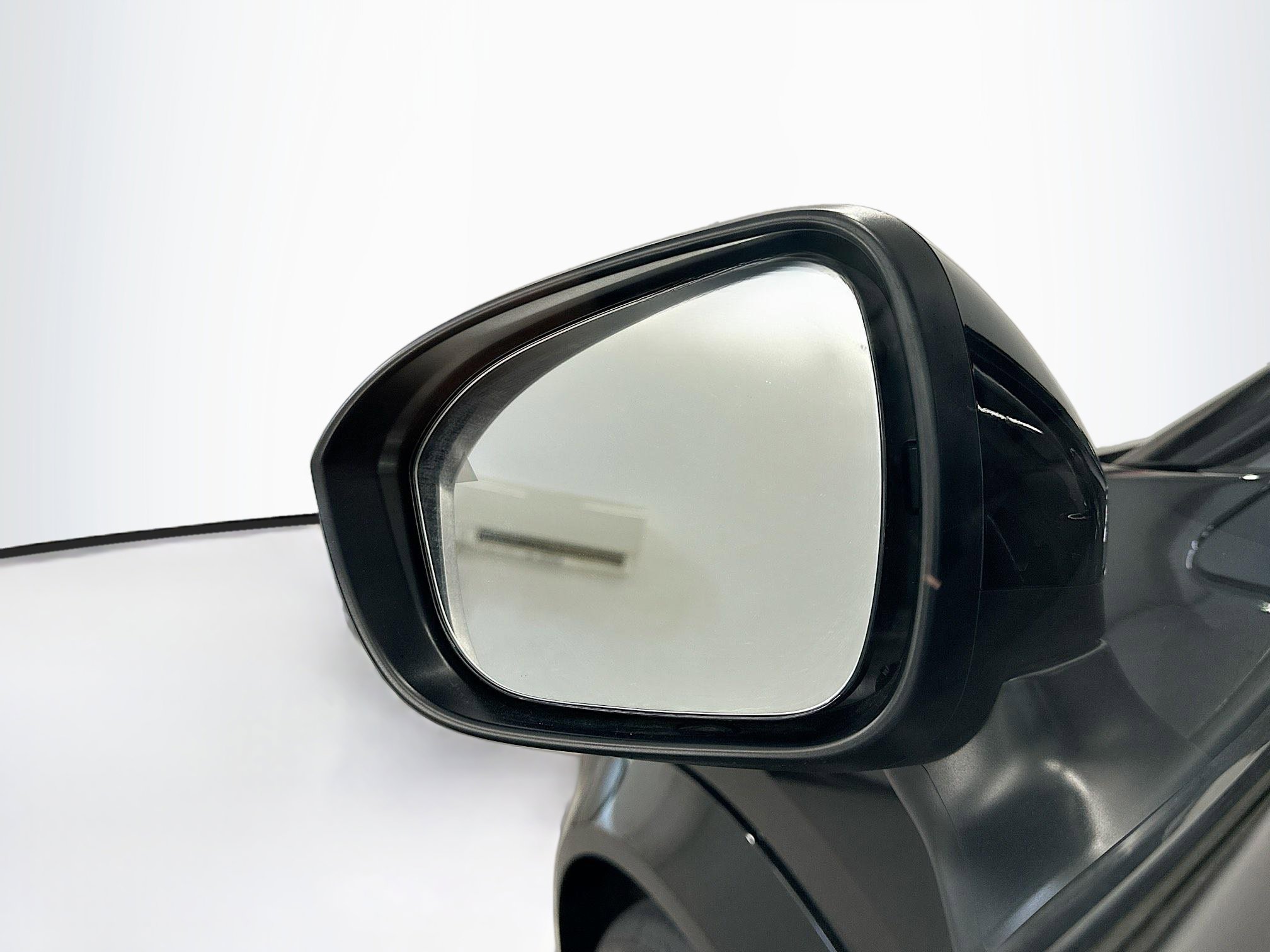 Used 2024 Nissan Ariya AWD image 16