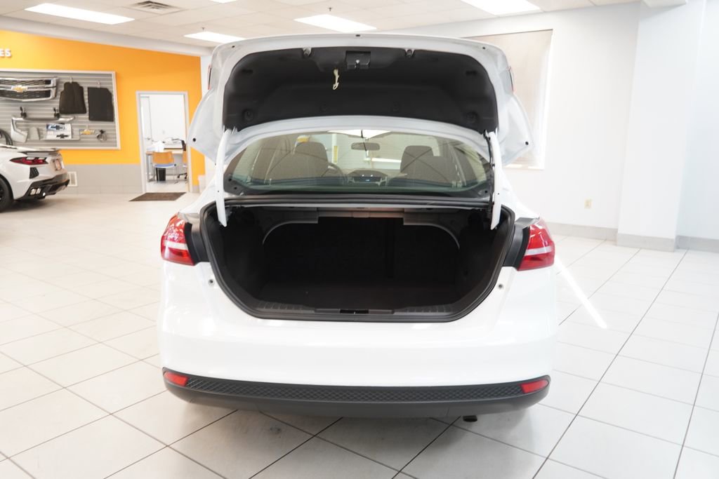 Used 2015 Ford Focus SE FWD image 10