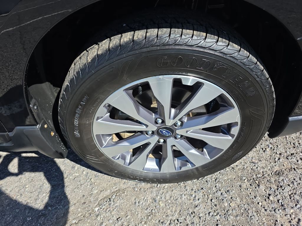 Used 2017 Subaru Outback 3.6R Touring image 40