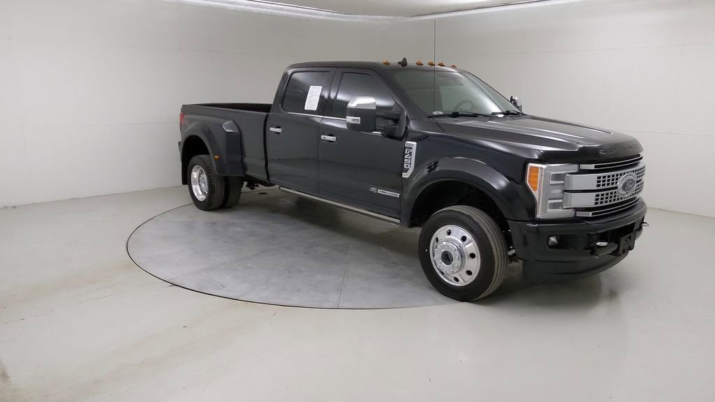 Certified 2019 Ford F450 Platinum w/ Platinum Ultimate Package image 12