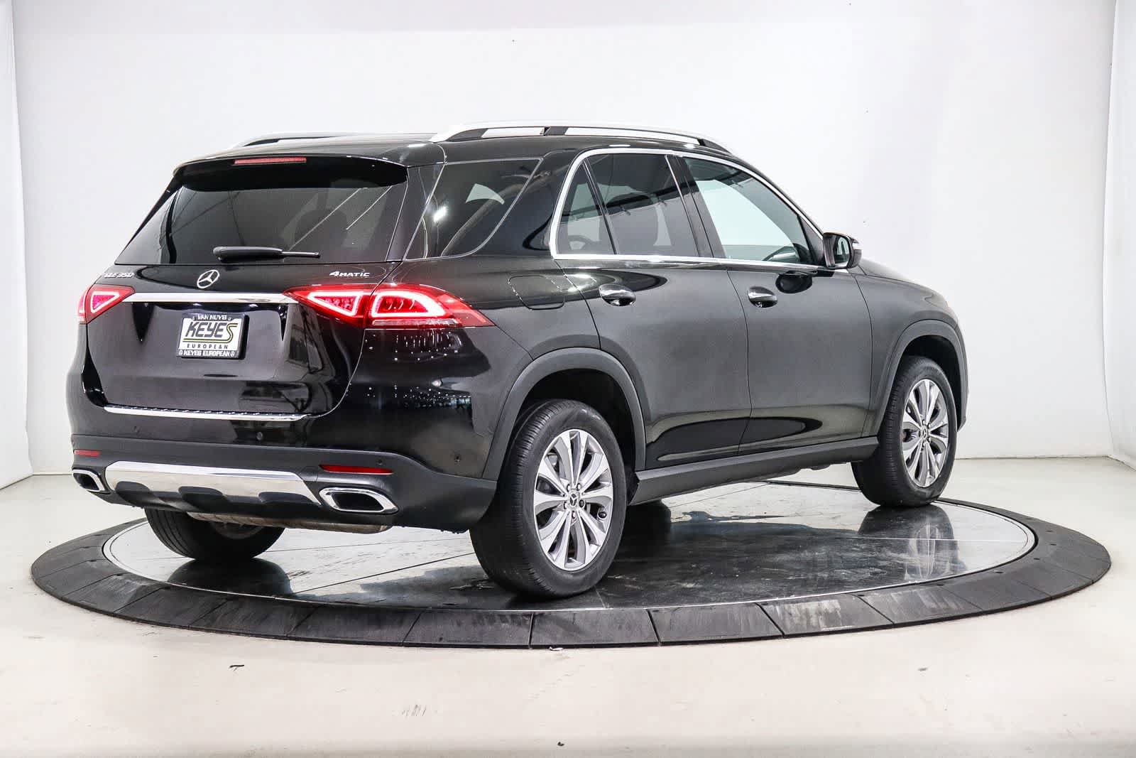 Used 2021 Mercedes-Benz GLE 350 4MATIC image 4
