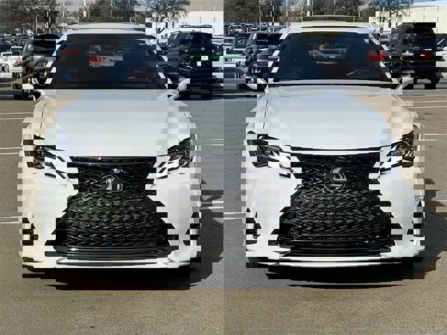 Used 2019 Lexus RC 300 image 10