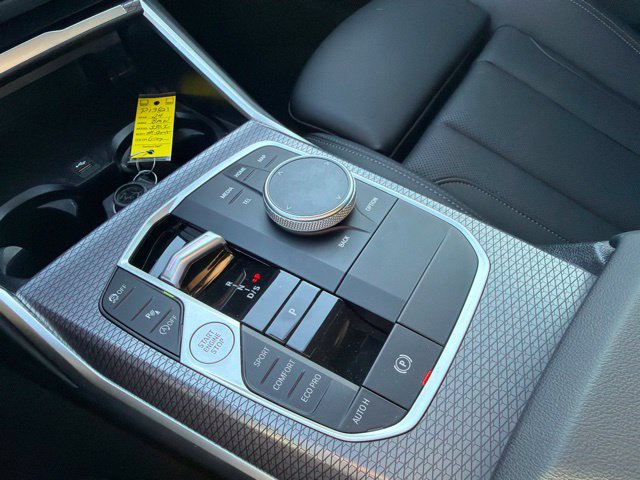 Used 2024 BMW 330i xDrive Sedan w/ M Sport Package AWD/4WD image 16