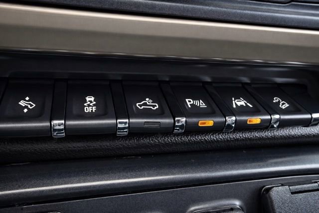 Used 2018 GMC Sierra 1500 Denali image 20