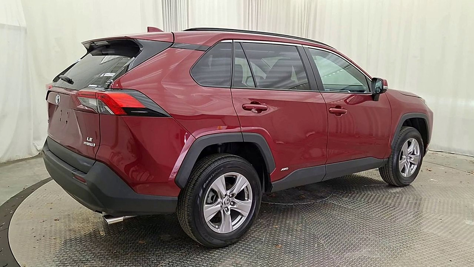 Certified 2022 Toyota RAV4 LE image 6