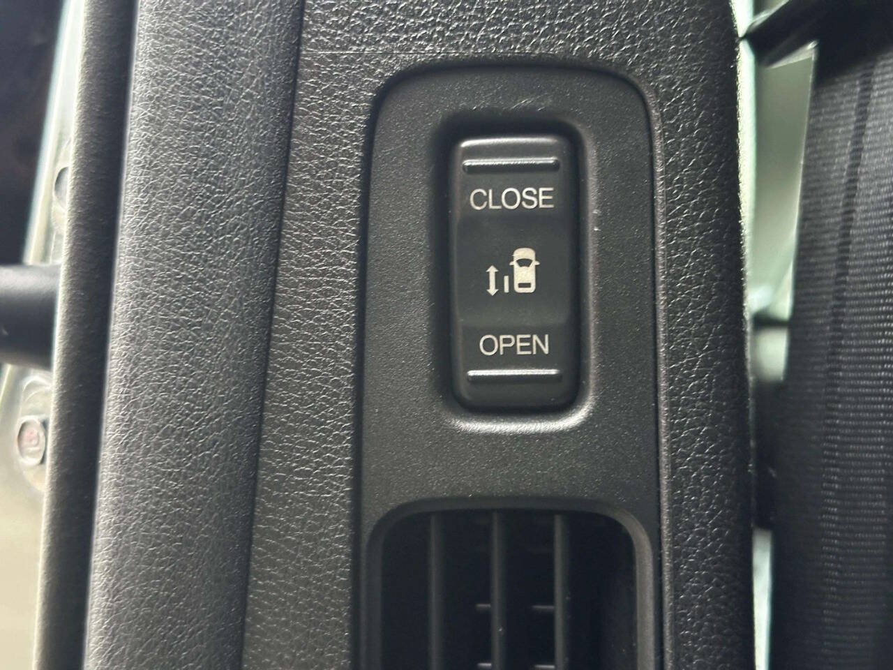 Used 2019 Honda Odyssey EX-L image 14