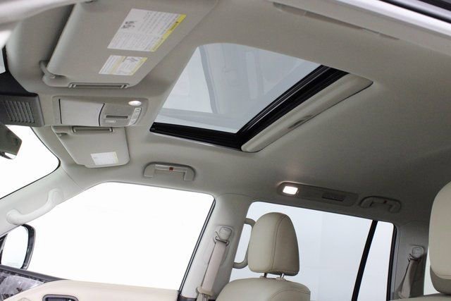 New 2024 Nissan Armada Platinum w/ Captain's Chairs Package image 13