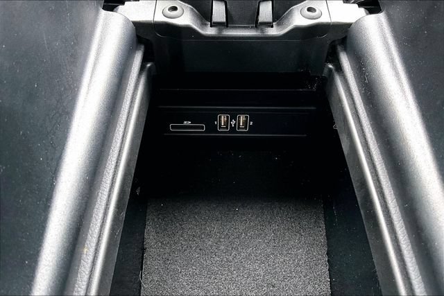 Used 2019 Mercedes-Benz E 300 4MATIC image 19