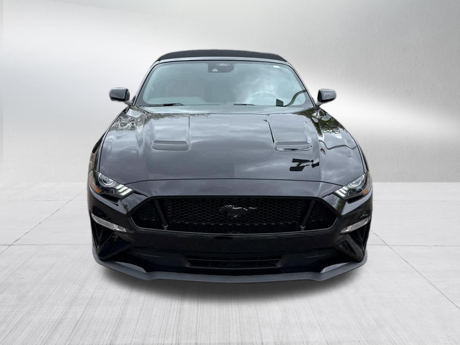 Used 2022 Ford Mustang GT Premium RWD image 2
