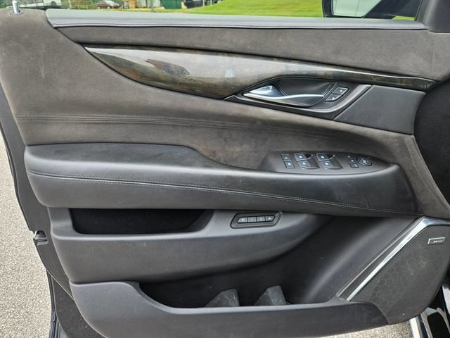 Used 2016 Cadillac Escalade Platinum RWD image 11