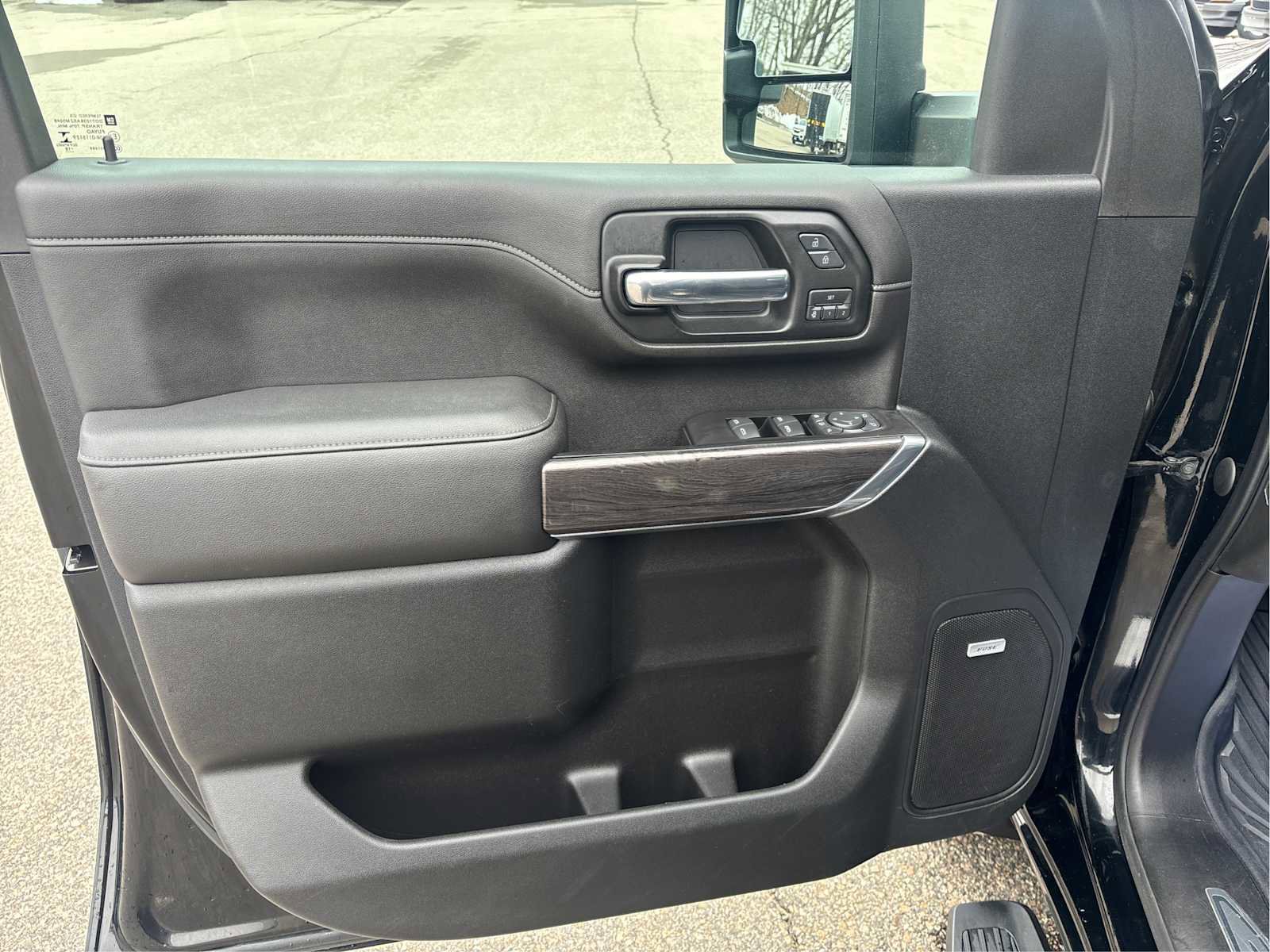 Certified 2020 Chevrolet Silverado 2500 LTZ w/ LTZ Premium Package image 22