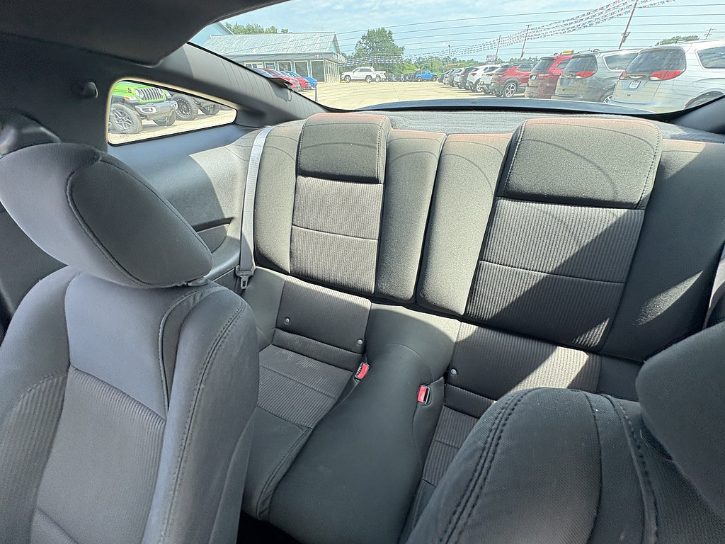Used 2010 Ford Mustang Coupe RWD image 20