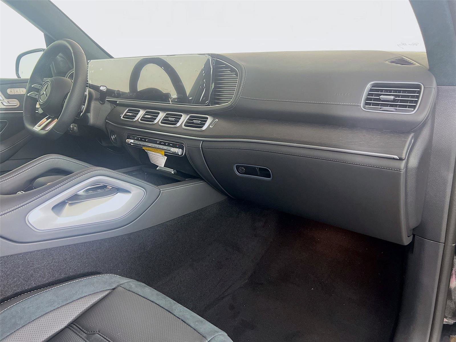 New 2026 Mercedes-Benz GLE 63 AMG S image 26