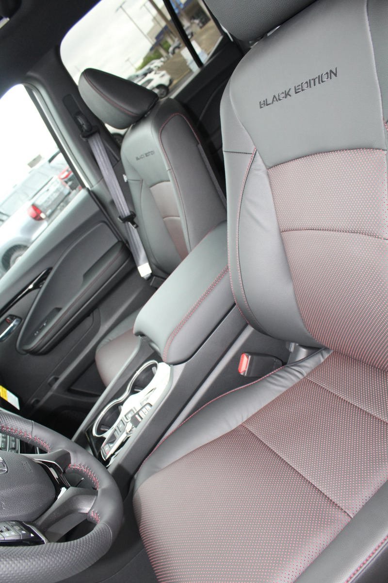 New 2026 Honda Ridgeline Black Edition image 6