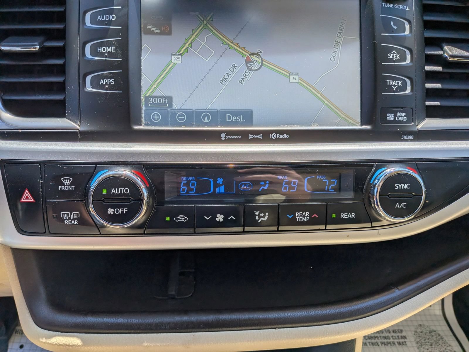 Used 2019 Toyota Highlander XLE AWD/4WD image 67