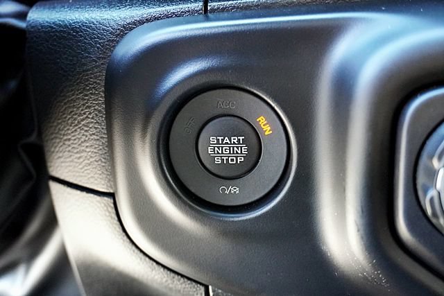 Used 2022 Jeep Wrangler Unlimited Rubicon w/ LED Lighting Group AWD/4WD image 33