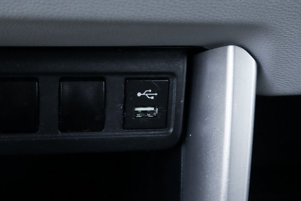 Used 2022 Toyota Corolla Cross L image 30