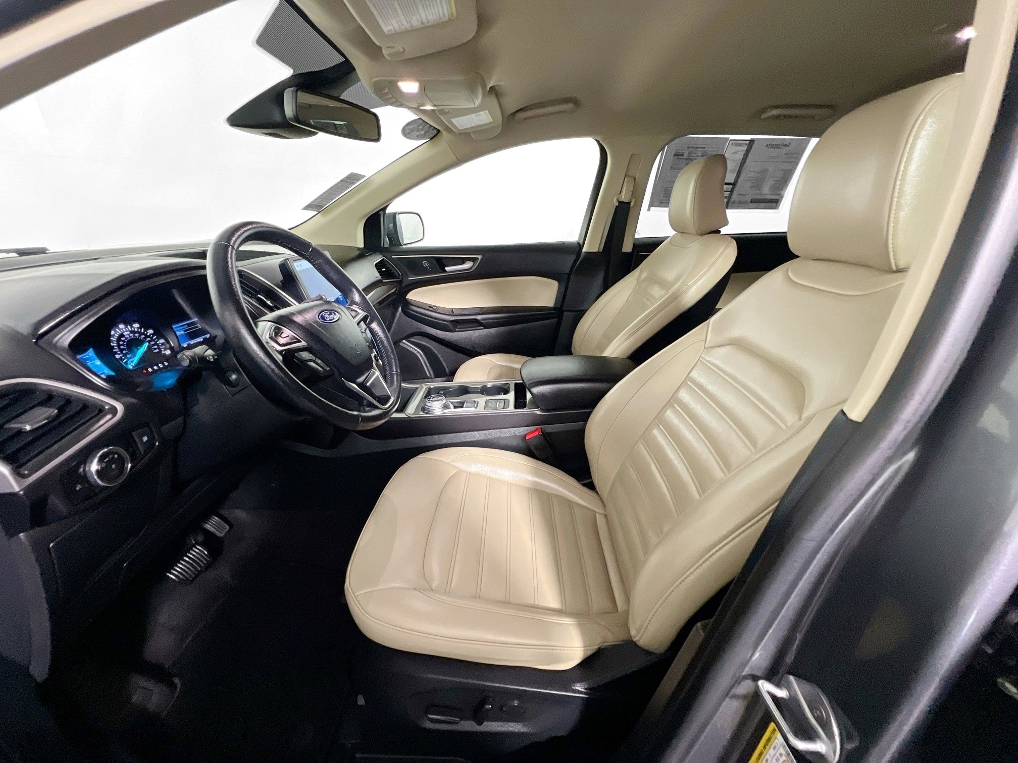 Used 2024 Ford Edge SEL image 14