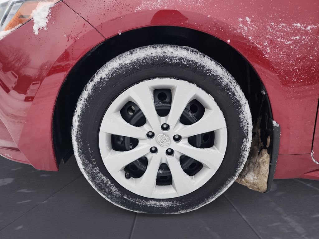 Certified 2022 Toyota Corolla LE image 14